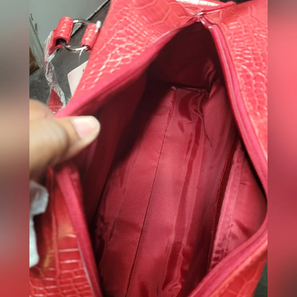 NWOT overnight bag - Picture 2 of 12